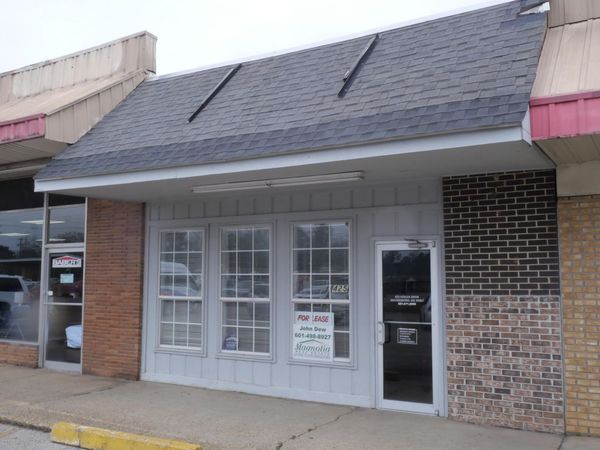 423 Azalea Dr., Waynesboro, MS 39367