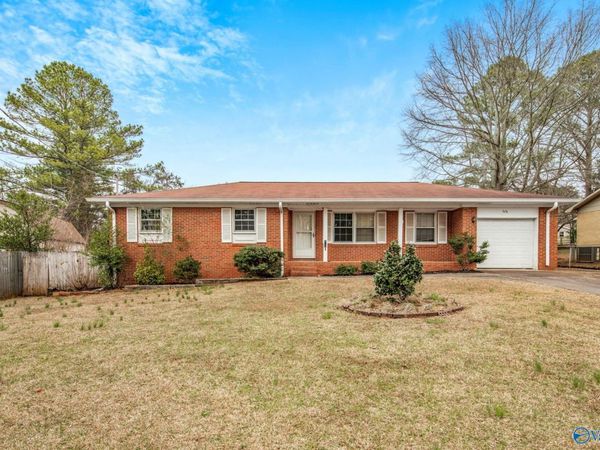 1818 Carson Lane, Huntsville, AL 35816