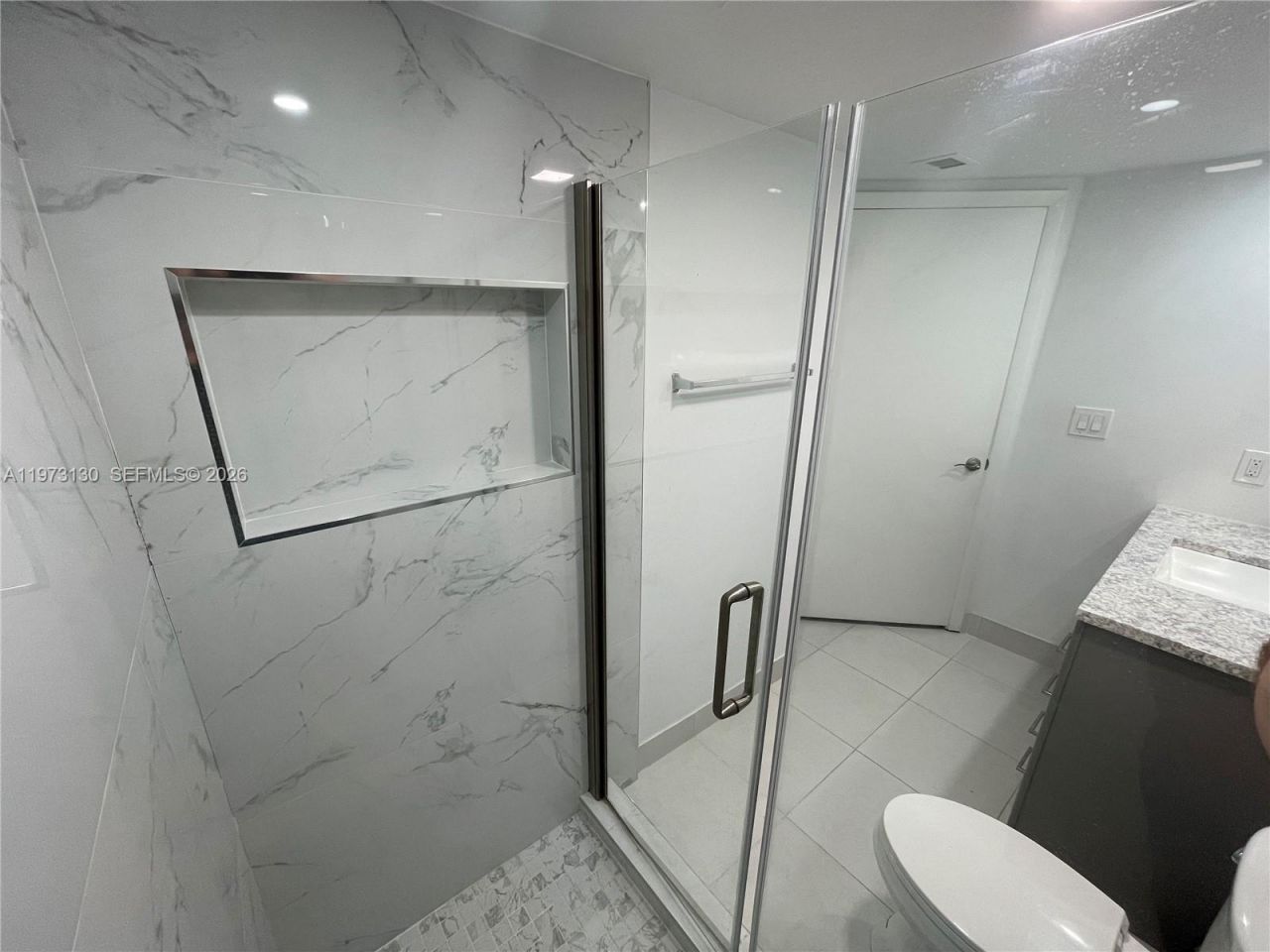 8290 Lake Dr , Unit 116, Doral, FL 33166 Photo