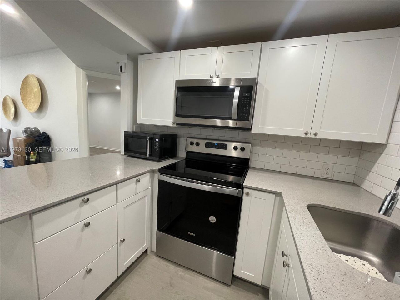 8290 Lake Dr , Unit 116, Doral, FL 33166 Photo