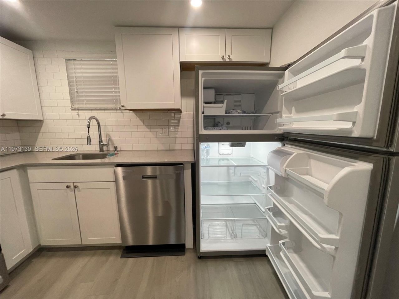 8290 Lake Dr , Unit 116, Doral, FL 33166 Photo