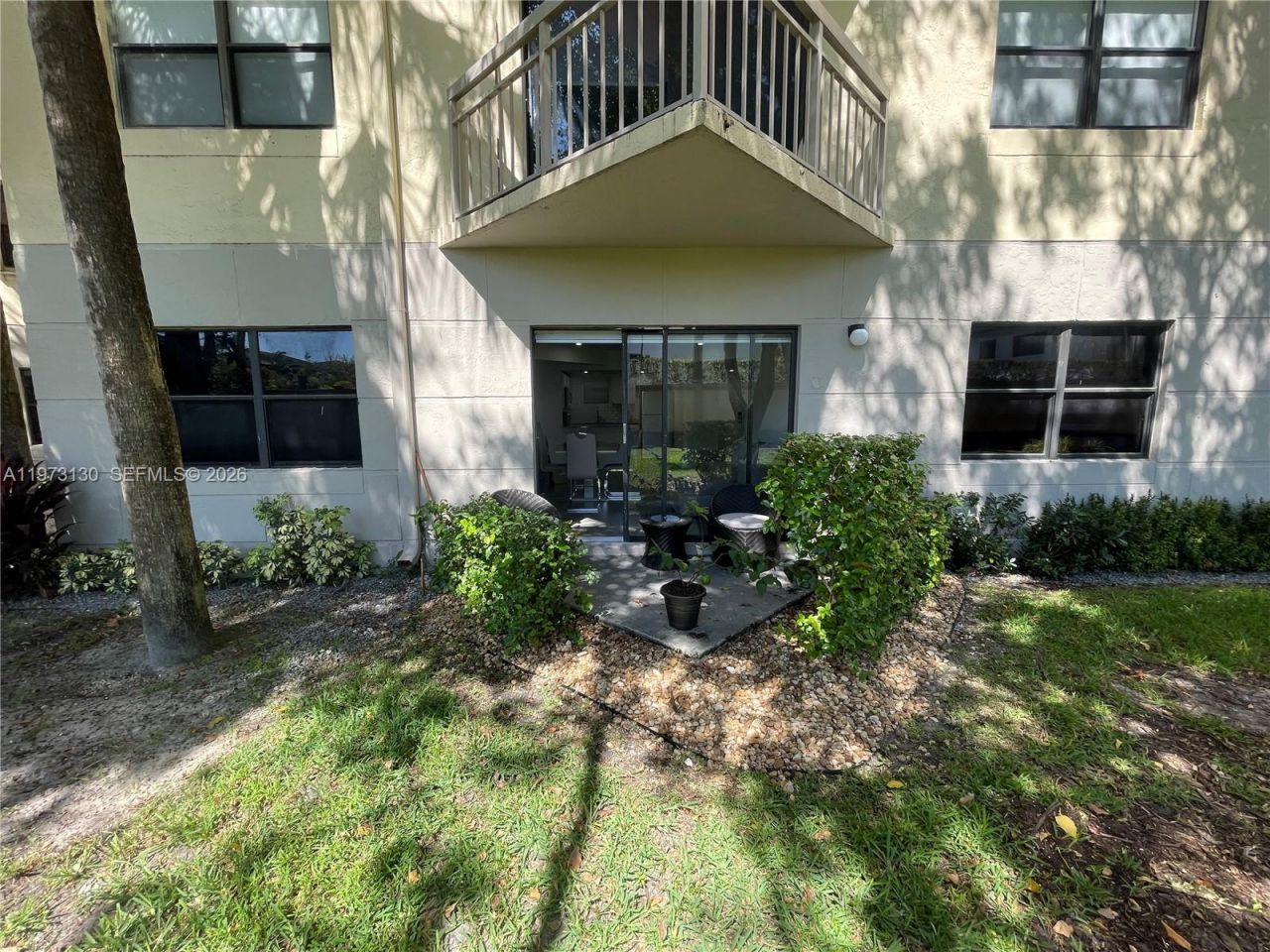 8290 Lake Dr , Unit 116, Doral, FL 33166 Photo