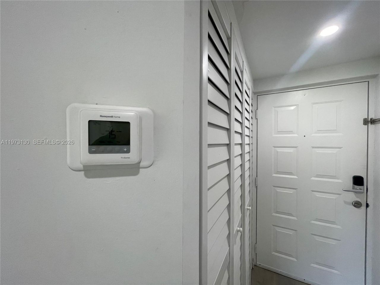 8290 Lake Dr , Unit 116, Doral, FL 33166 Photo