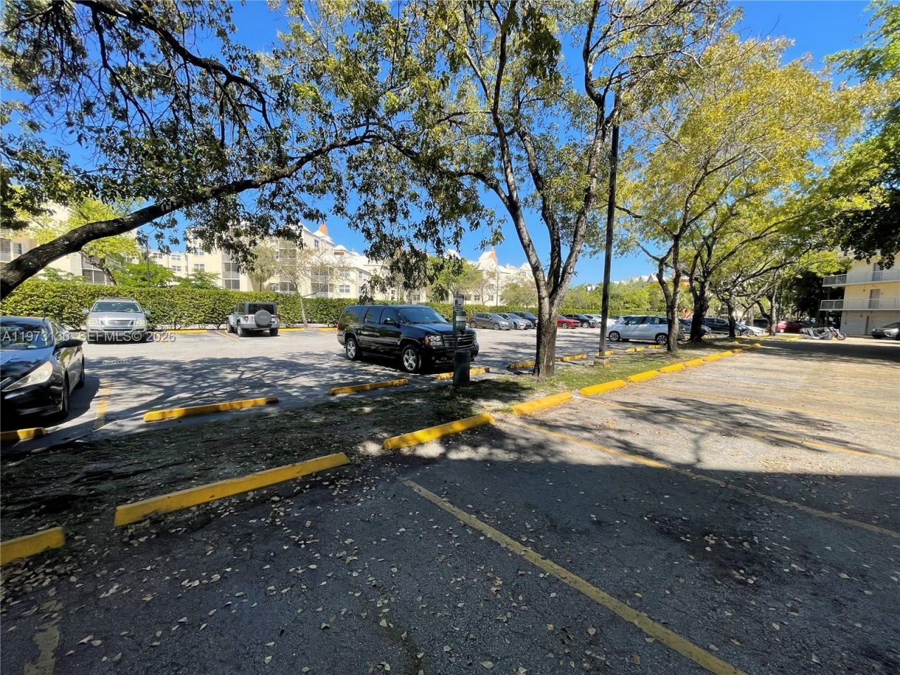 8290 Lake Dr , Unit 116, Doral, FL 33166 Photo