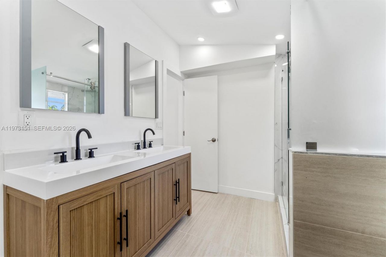 2548 Tortugas Ln , Fort Lauderdale, FL 33312 Photo