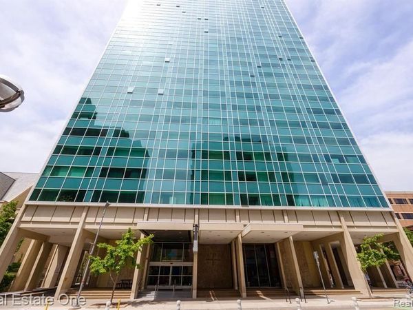 555 E WILLIAM Street, Ann Arbor, MI 48104