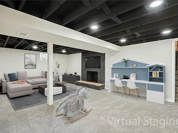 3701 S Greenwich Lane, Independence, MO 64055