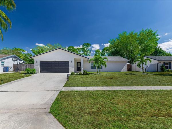 188 Martin Cir, Royal Palm Beach, FL 33411