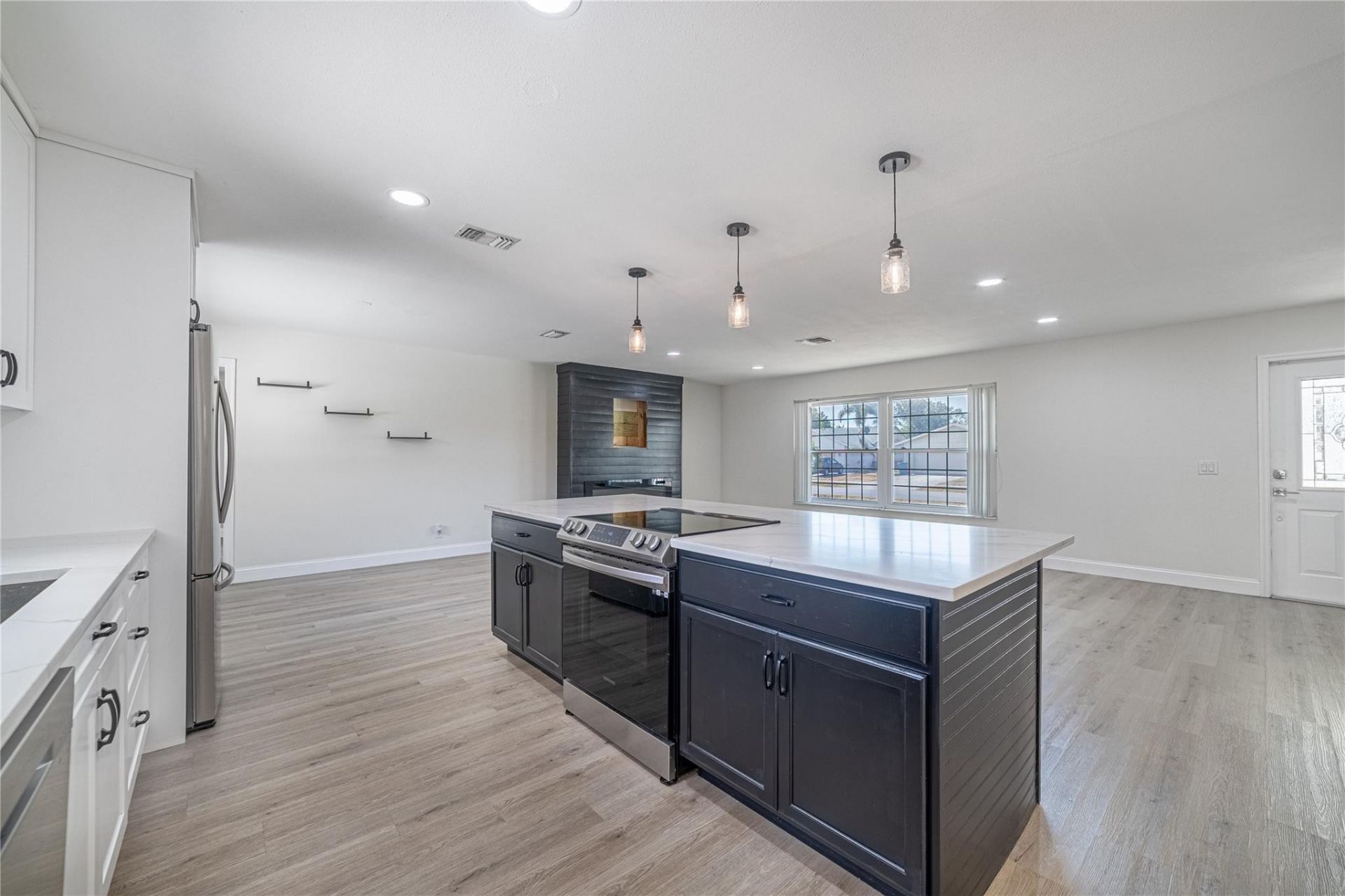 188 Martin Cir, Royal Palm Beach, FL 33411 Photo