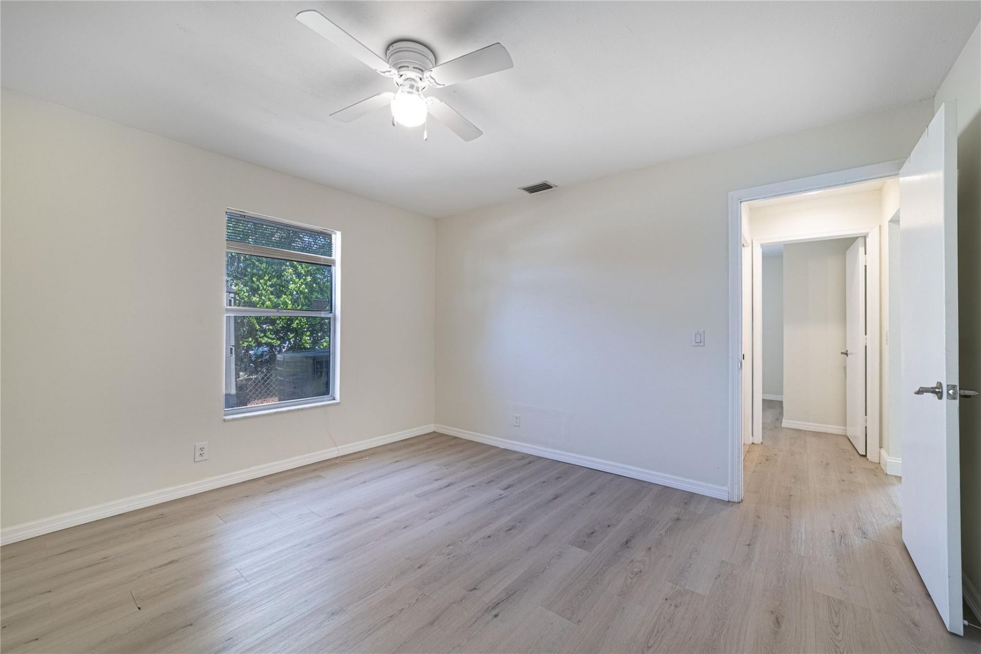 188 Martin Cir, Royal Palm Beach, FL 33411 Photo