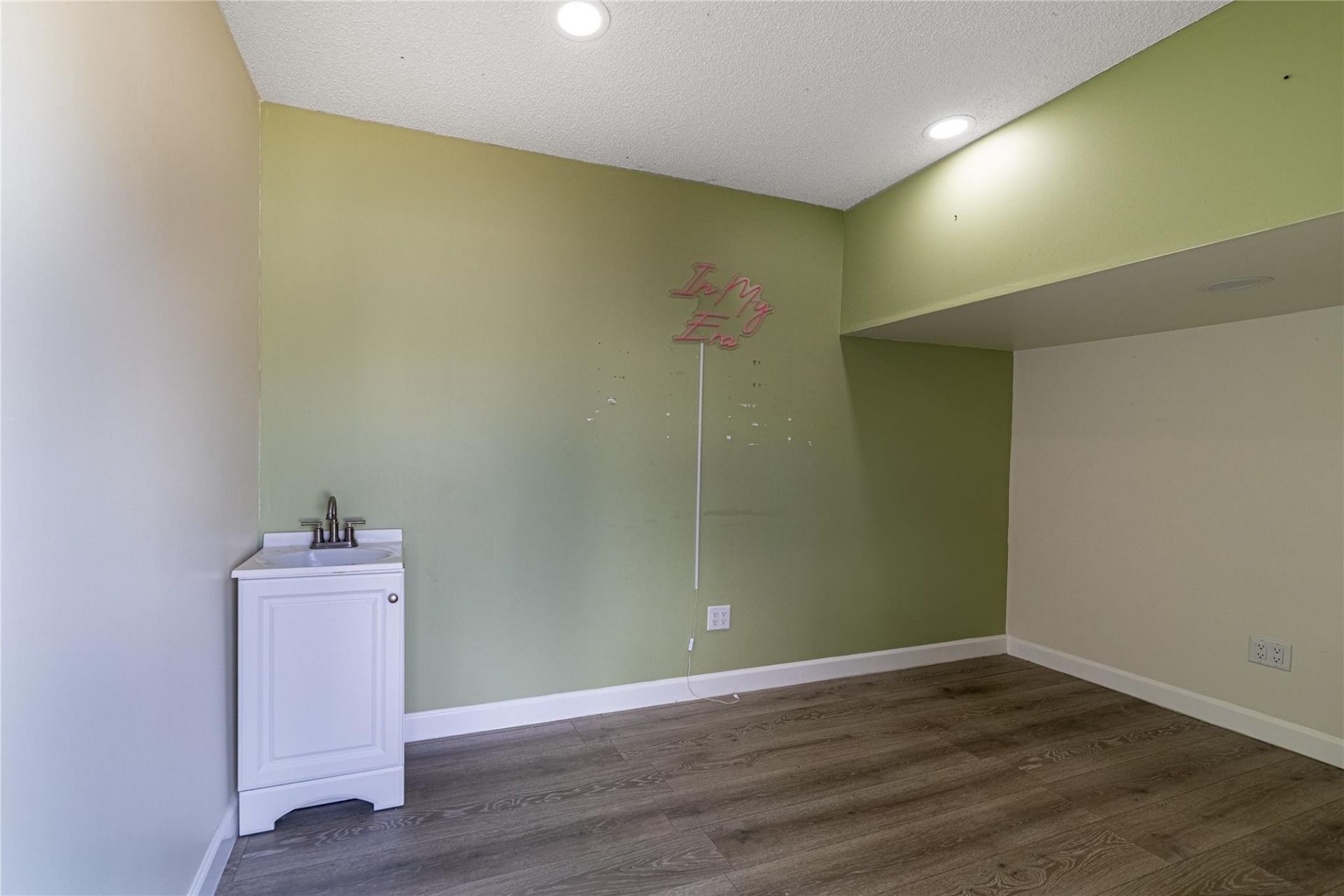 188 Martin Cir, Royal Palm Beach, FL 33411 Photo