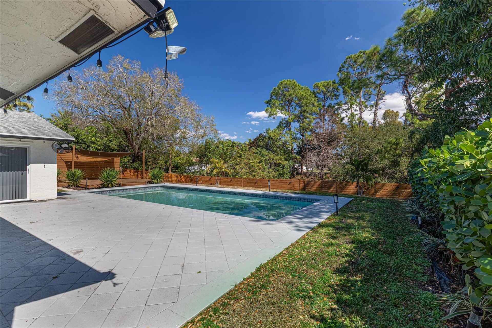 188 Martin Cir, Royal Palm Beach, FL 33411 Photo