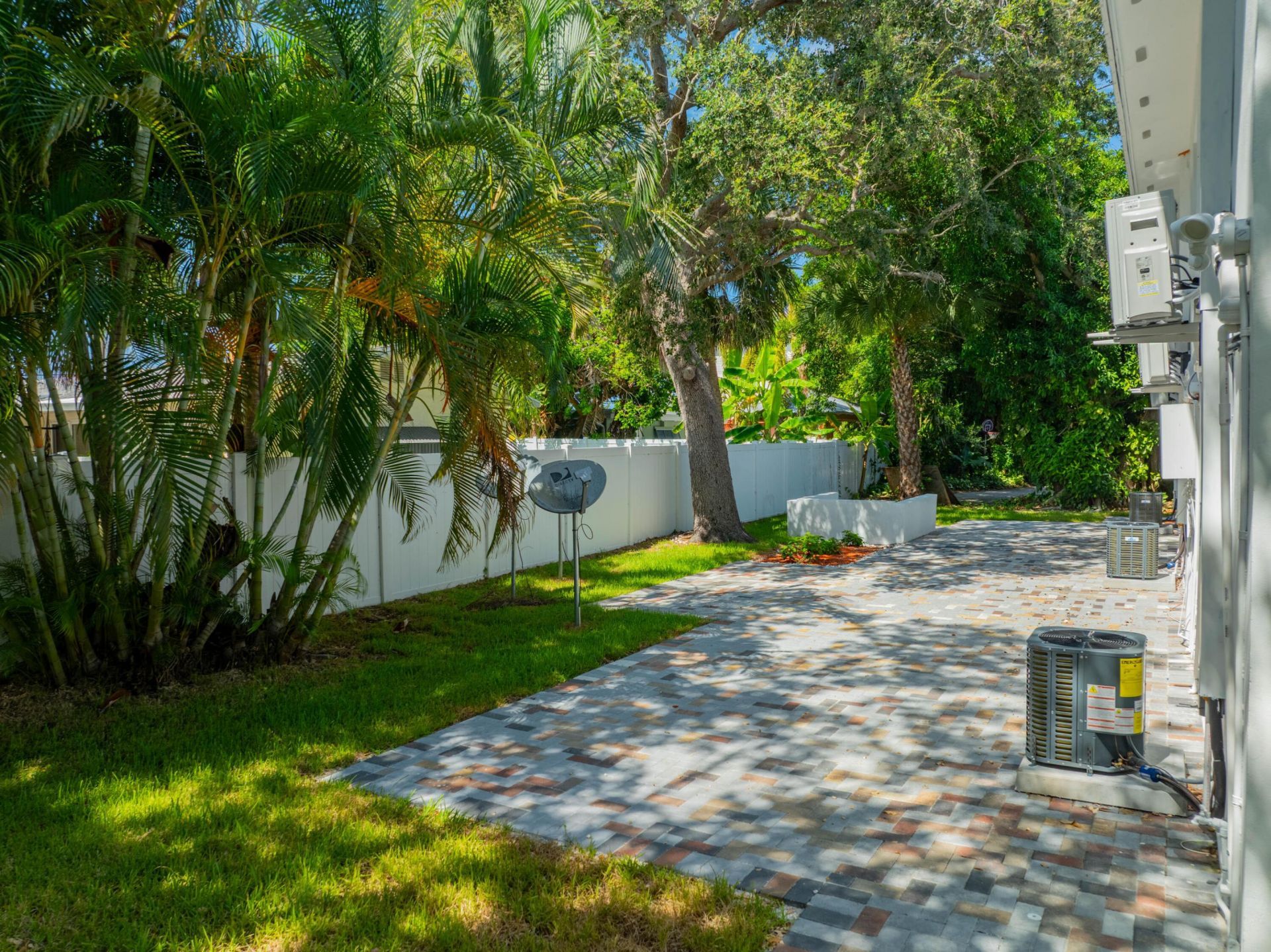 1150 Carlton Court, Fort Pierce, FL 34949 Photo