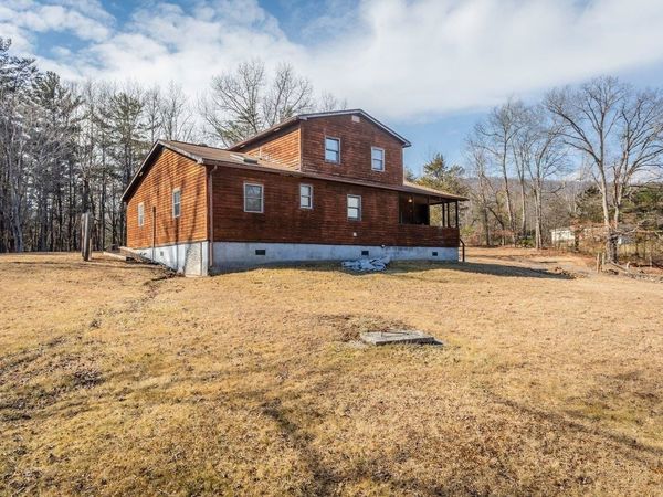 10677 ALLMAN RD, DAYTON, VA 22821