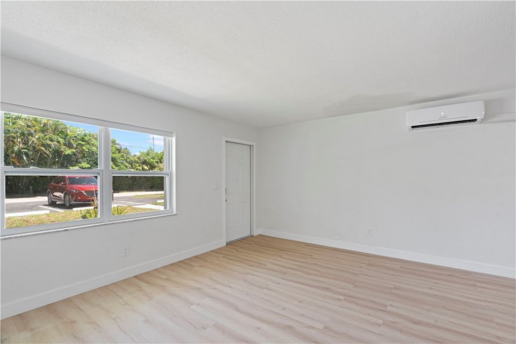 1150 Carlton Court, Fort Pierce, FL 34949 Photo