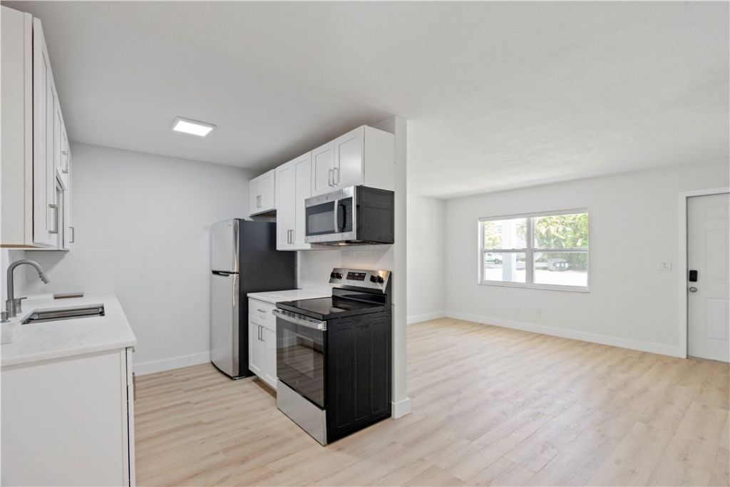 1150 Carlton Court, Fort Pierce, FL 34949 Photo