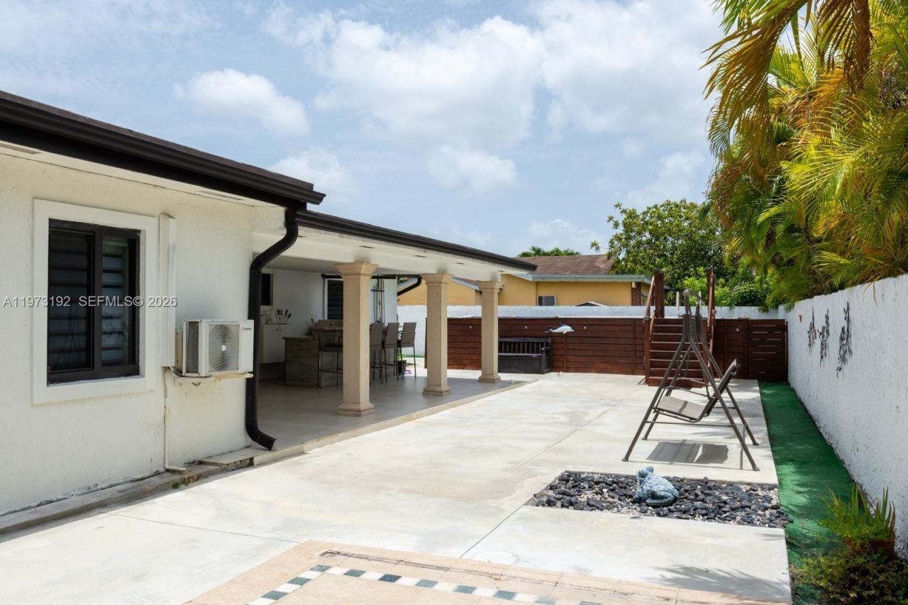 2401 SW 132nd Ave, Miami, FL 33175 Photo