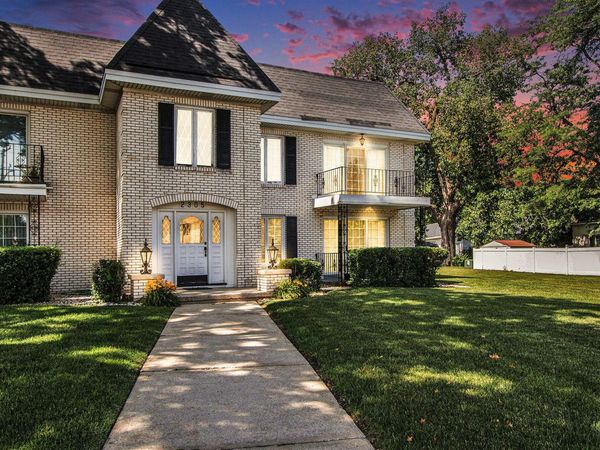 2305 Martha Street, Unit D2, Highland, IN 46322