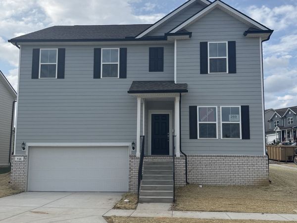 468 Jet Stream Dr, La Vergne, TN 37086