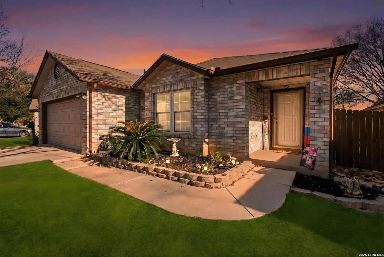 4930 Corian Well, San Antonio, TX 78247 Main Photo