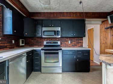 106 2ND AVENUE, BROOMALL, PA 19008