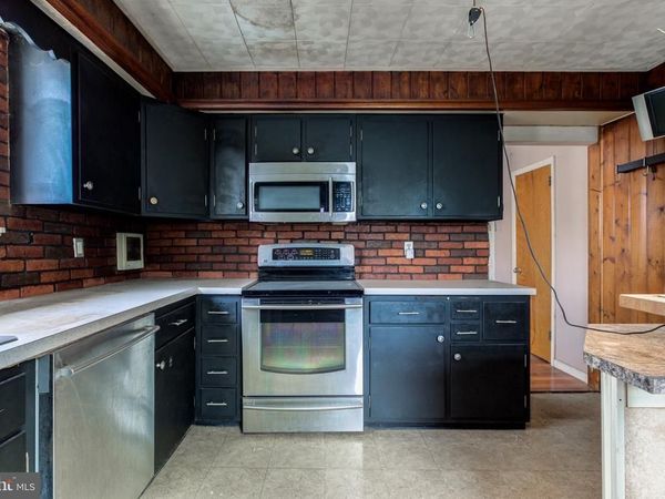 106 2ND AVENUE, BROOMALL, PA 19008