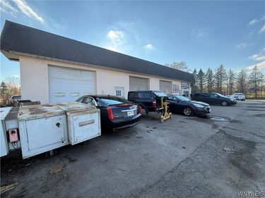 5767 Genesee Street, Lancaster, NY 14086