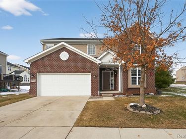 59684 Twin Pines Drive, Lyon Twp, MI 48165