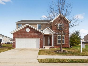 59684 Twin Pines Drive, Lyon Twp, MI 48165