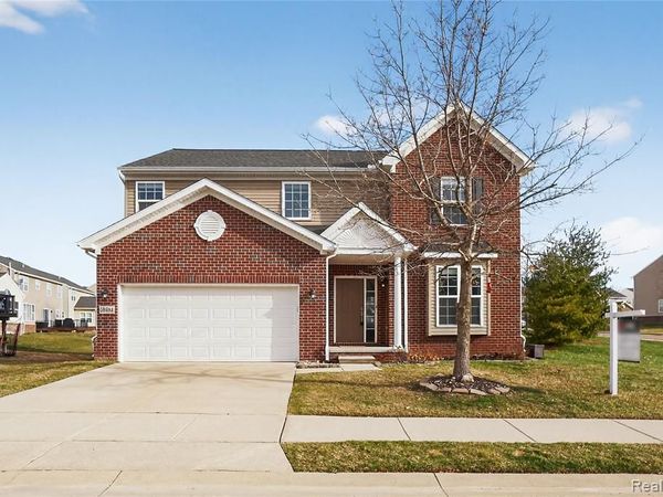 59684 Twin Pines Drive, Lyon Twp, MI 48165