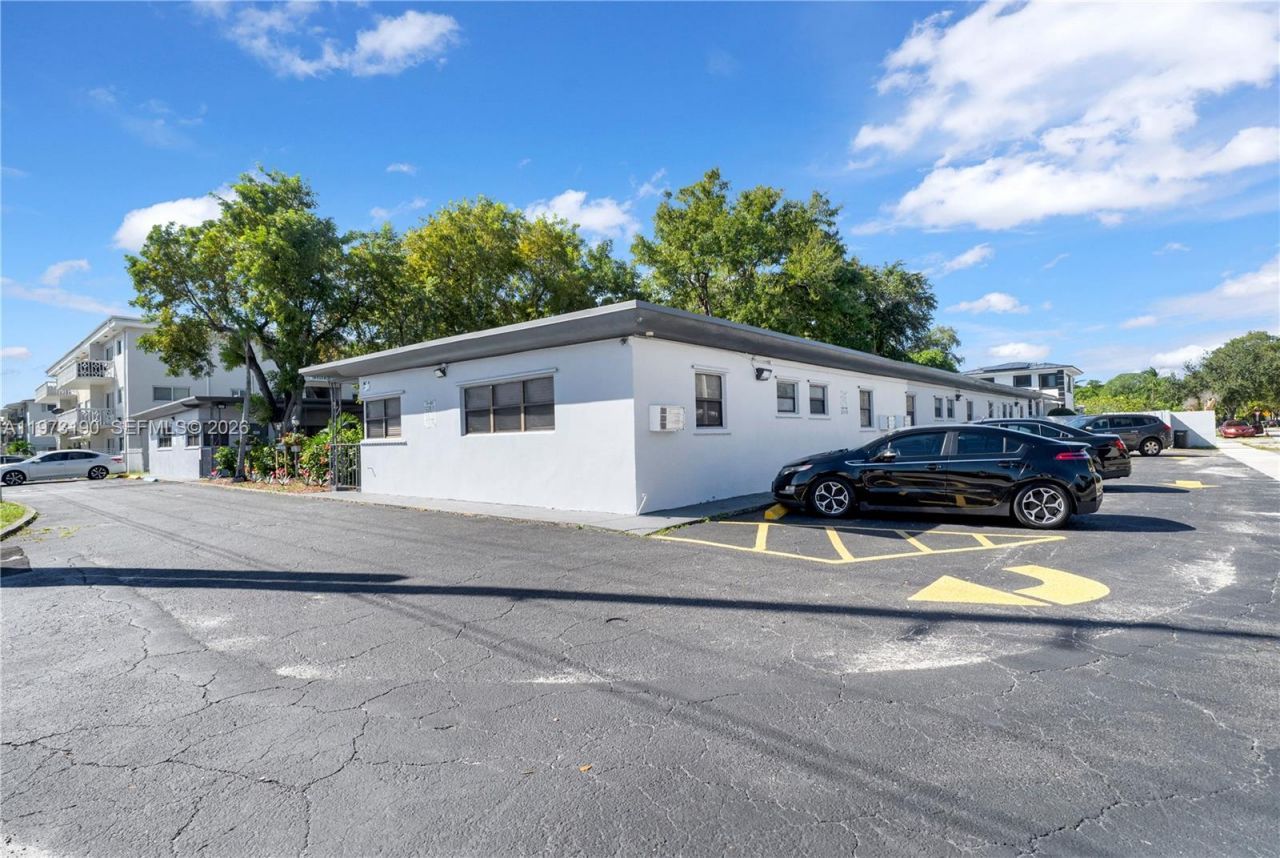 13390 NE 6th Ave, Unit 7, North Miami, FL 33161 Photo