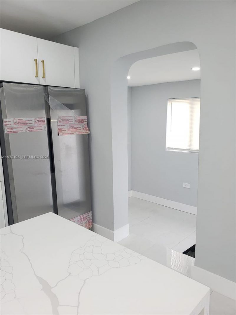 150 NE 169th Ter, North Miami Beach, FL 33162 Photo