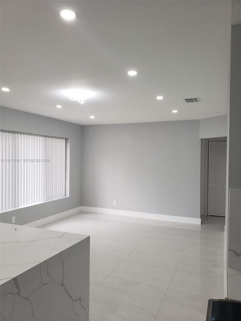 150 NE 169th Ter, North Miami Beach, FL 33162 Photo