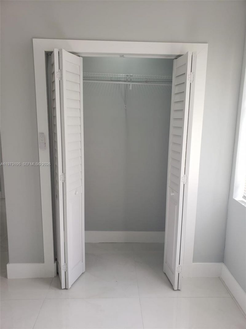 150 NE 169th Ter, North Miami Beach, FL 33162 Photo