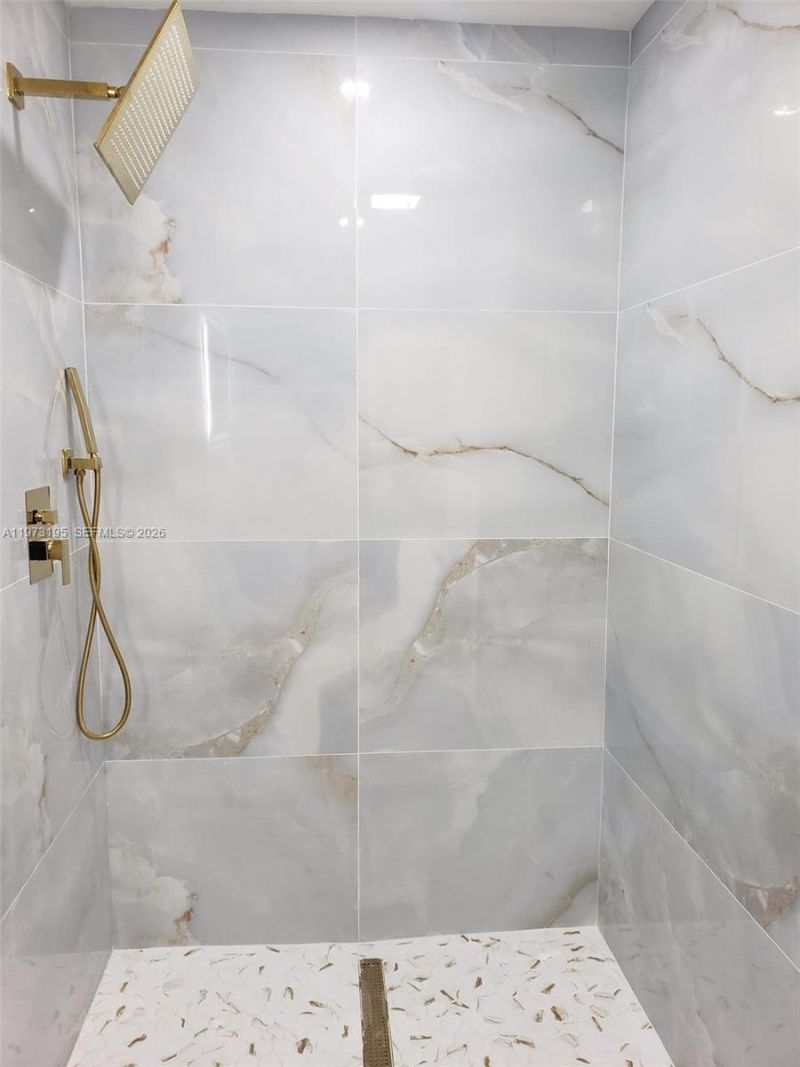 150 NE 169th Ter, North Miami Beach, FL 33162 Photo