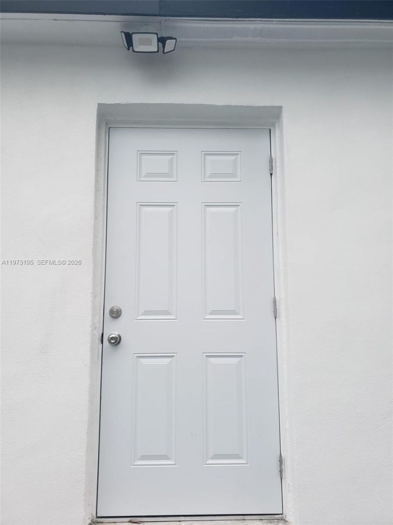 150 NE 169th Ter, North Miami Beach, FL 33162 Photo