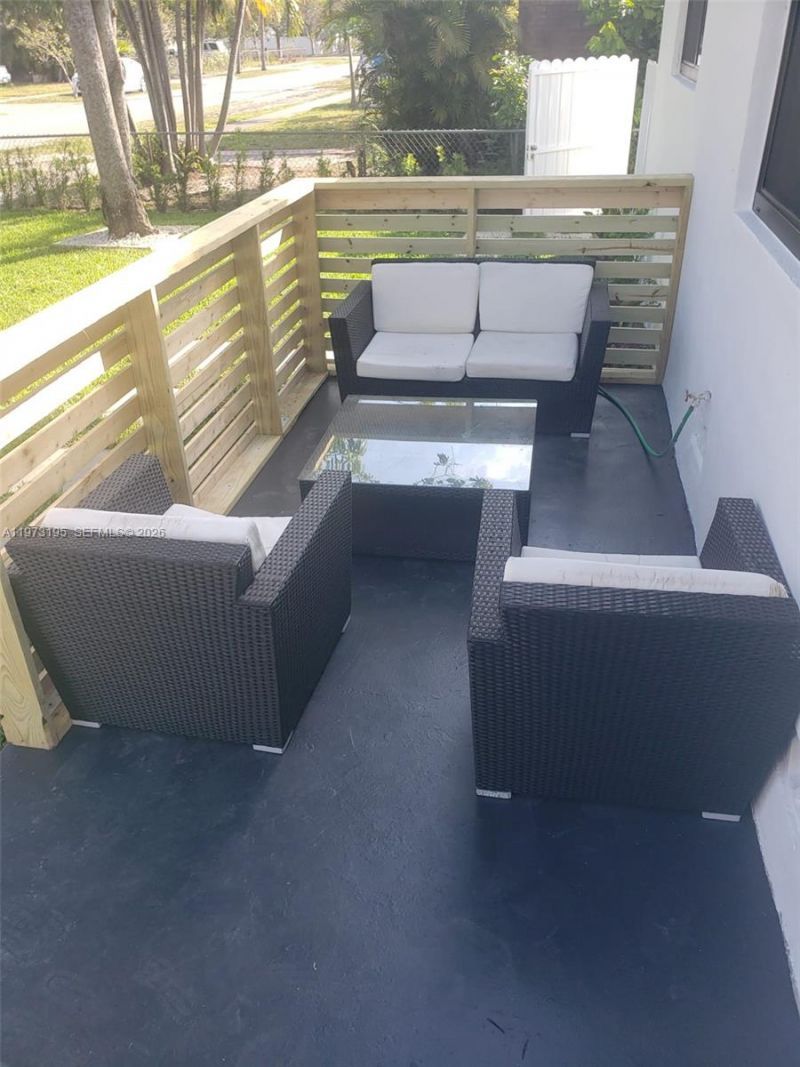 150 NE 169th Ter, North Miami Beach, FL 33162 Photo