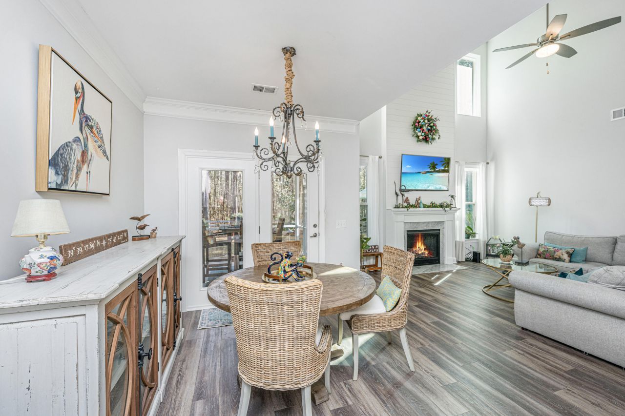 2001 Tacoma Circle Photo 11