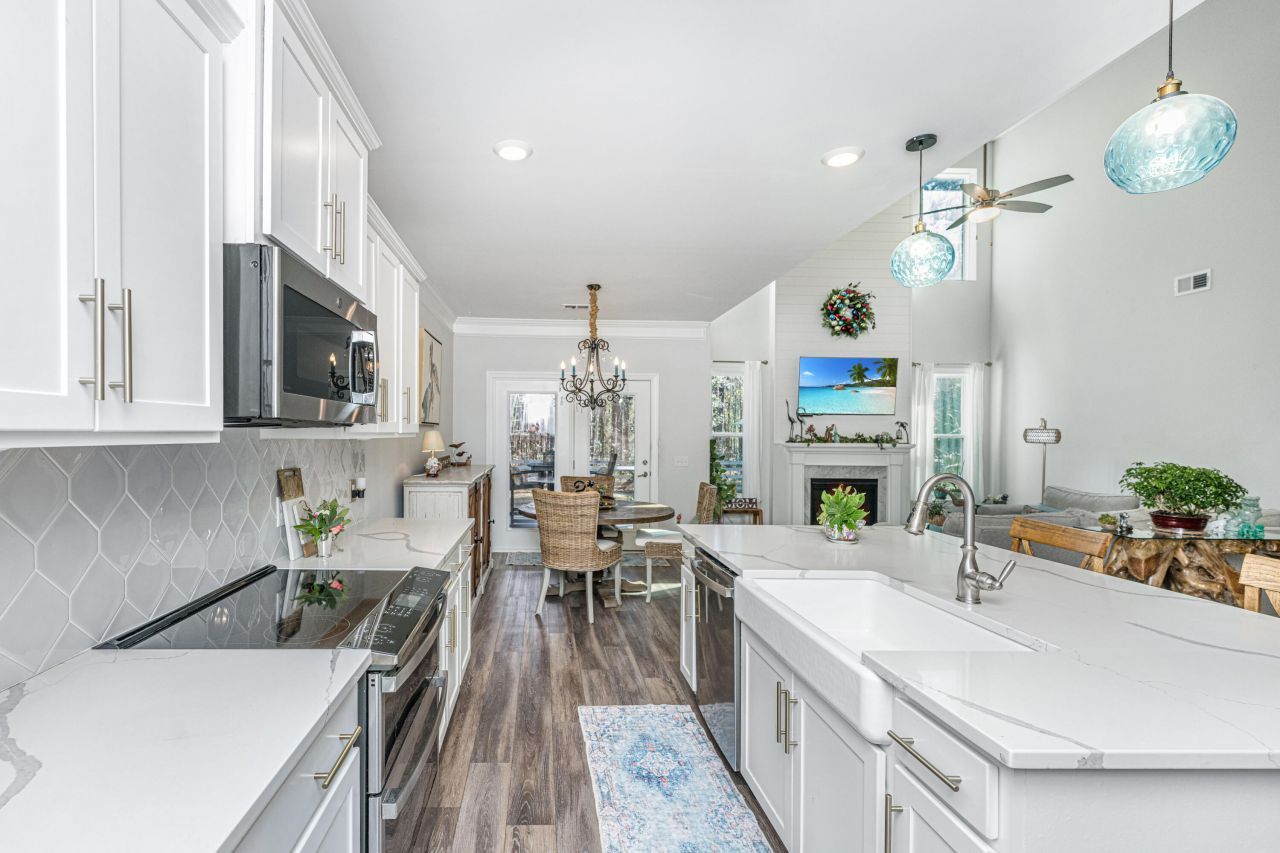 2001 Tacoma Circle Photo 13