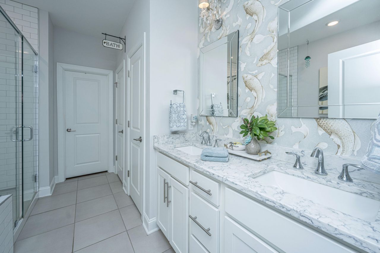 2001 Tacoma Circle Photo 18