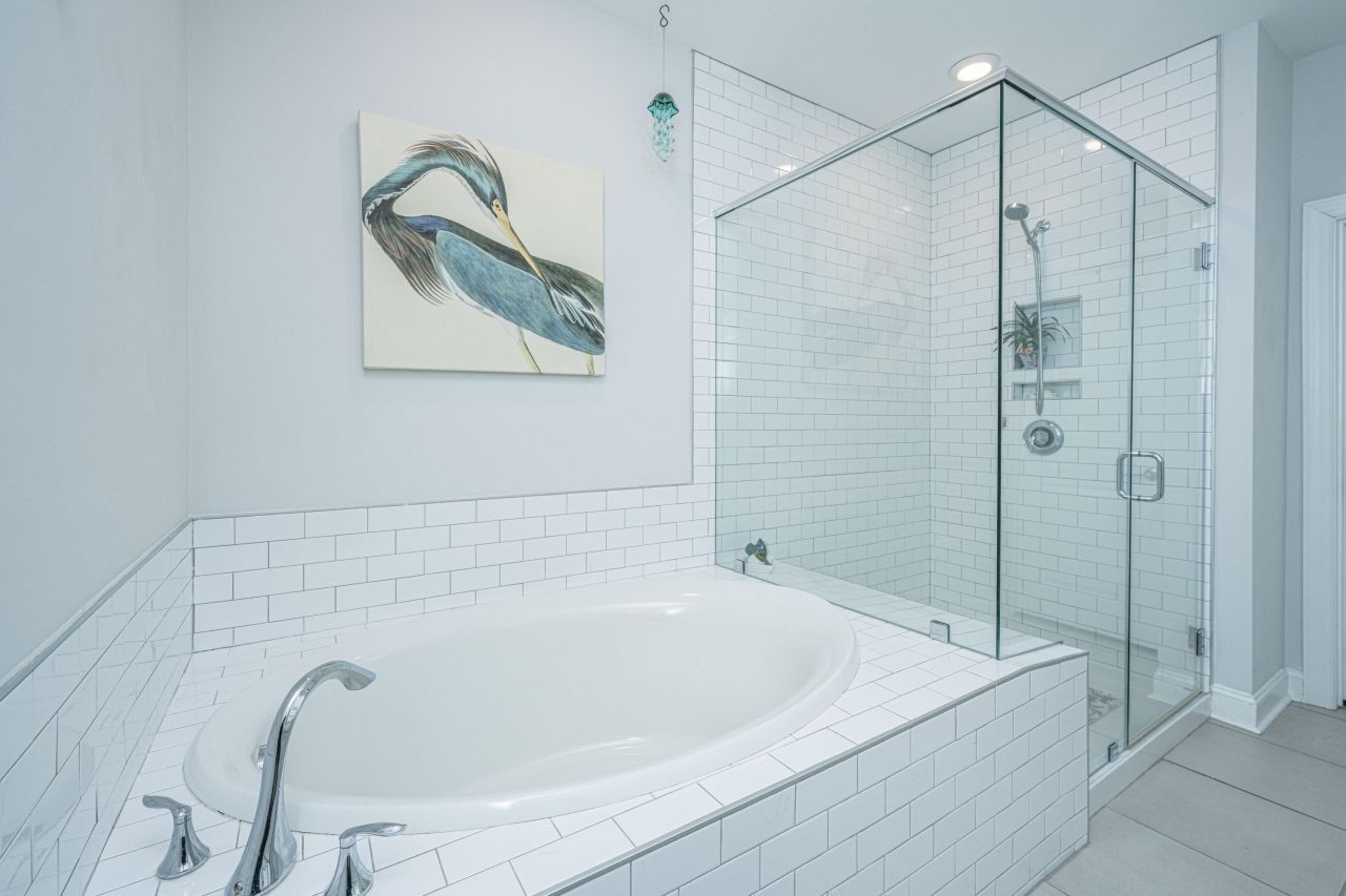 2001 Tacoma Circle Photo 19