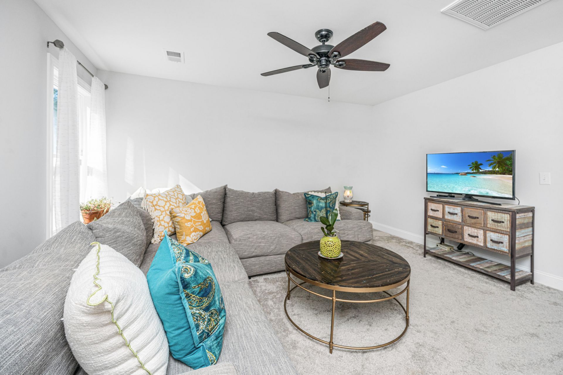 2001 Tacoma Circle Photo 19