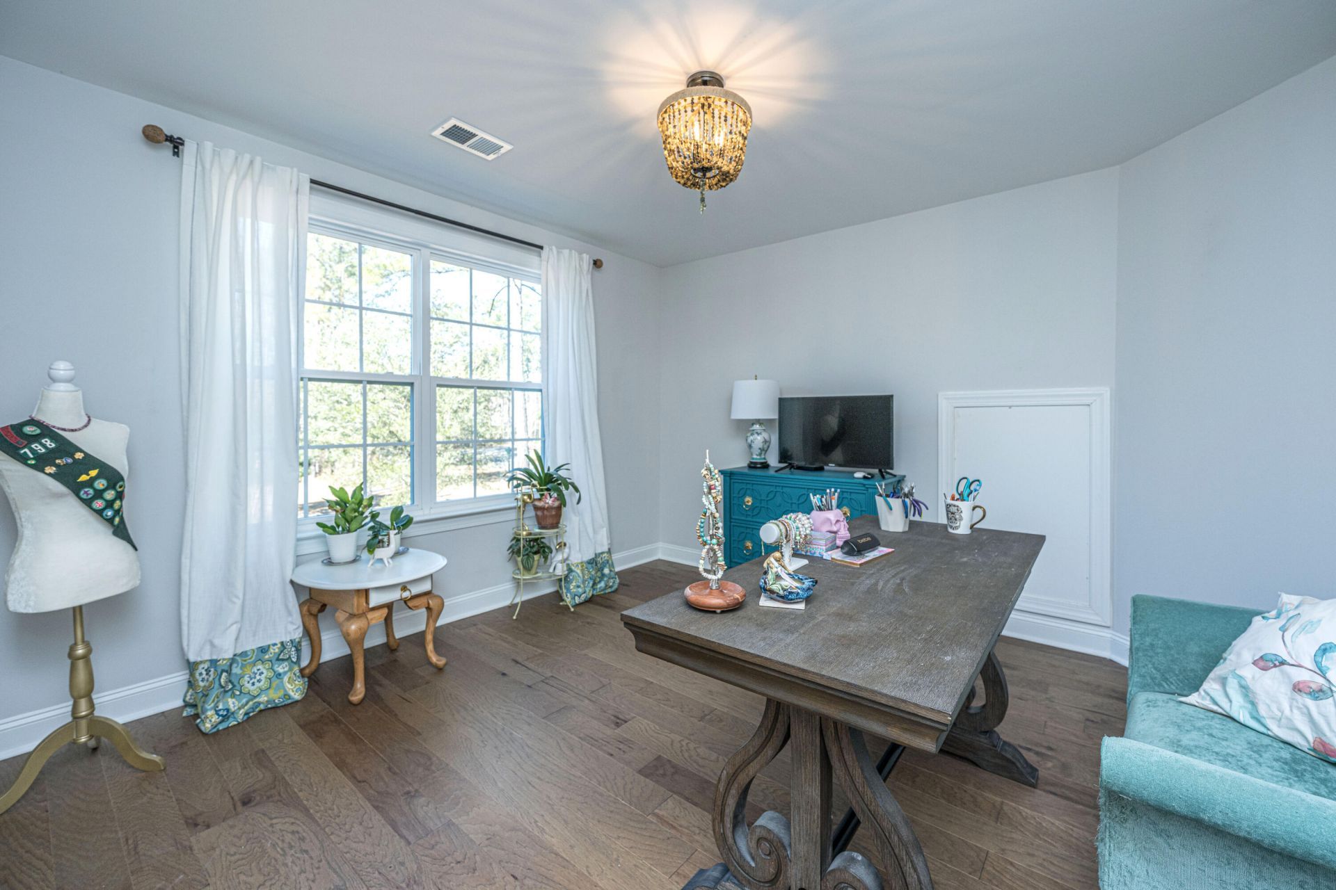 2001 Tacoma Circle Photo 20