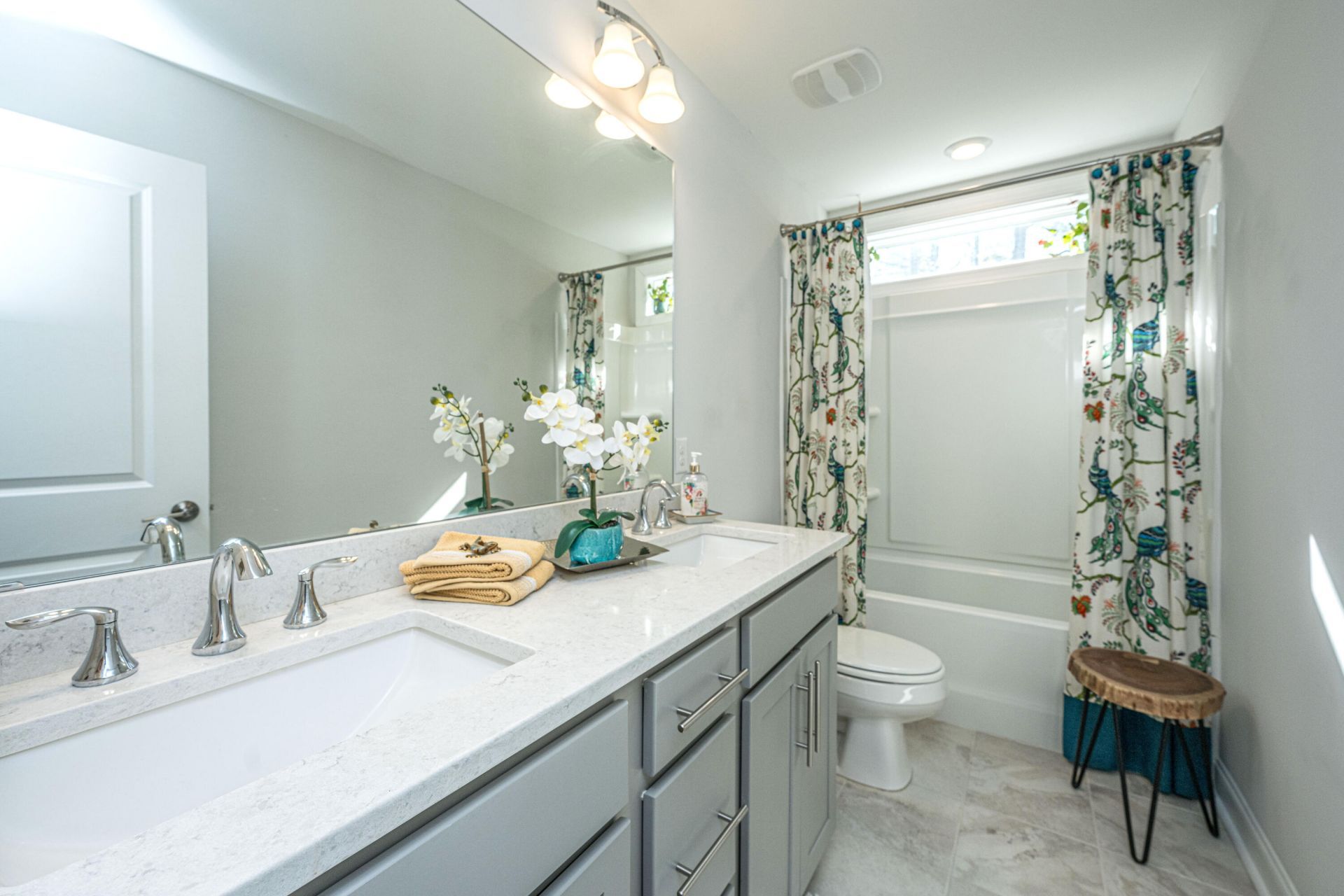 2001 Tacoma Circle Photo 21