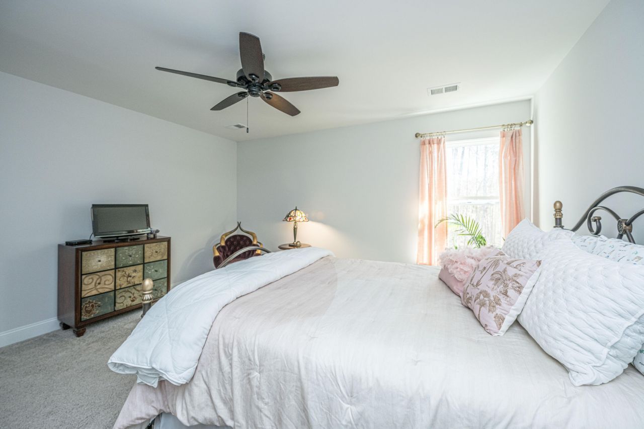 2001 Tacoma Circle Photo 25