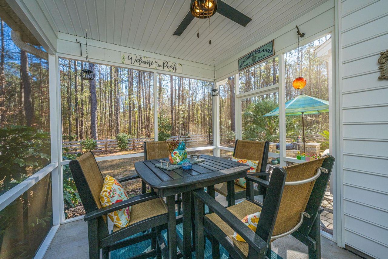 2001 Tacoma Circle Photo 26