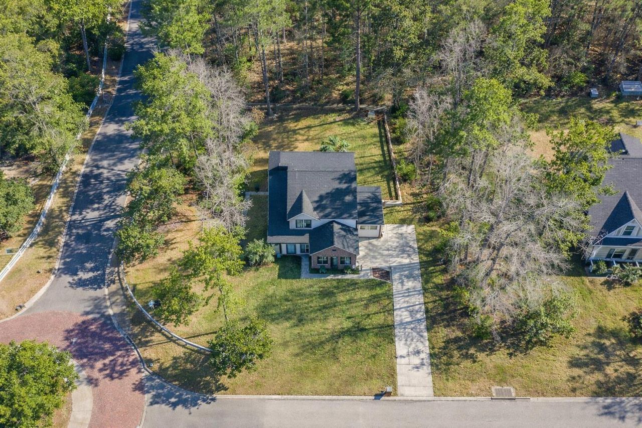 2001 Tacoma Circle Photo 26