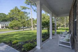 2001 Tacoma Circle photo 4