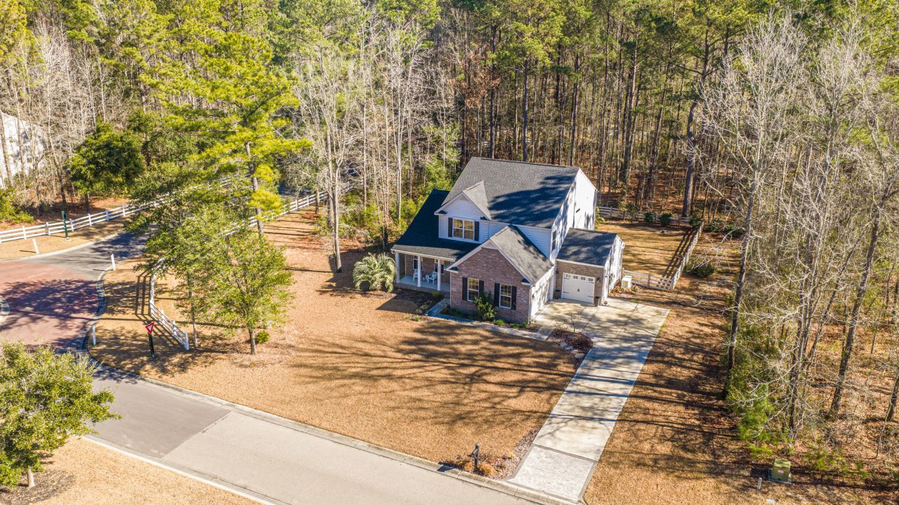 2001 Tacoma Circle Photo 39