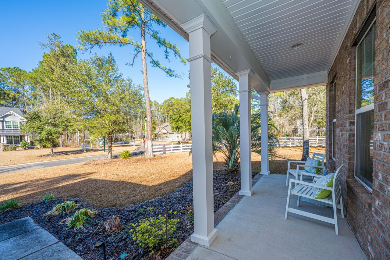 2001 Tacoma Circle Photo 4